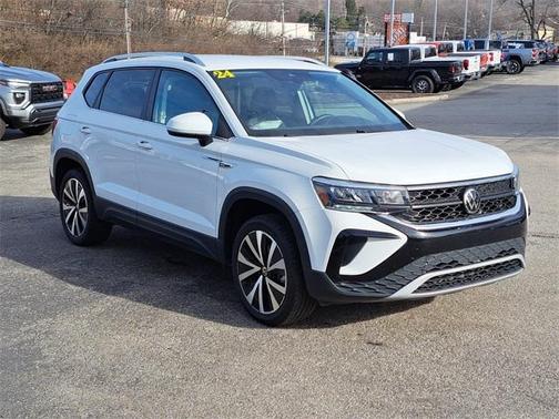 2024 Volkswagen Taos 1.5T SE
