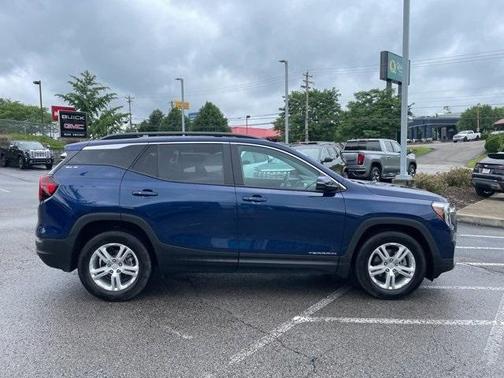 2022 GMC Terrain SLE