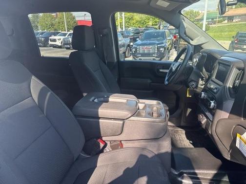 2023 GMC Sierra 2500 Pro