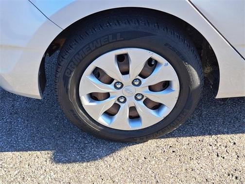 2015 Hyundai Accent GS