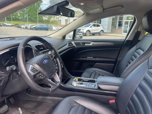 2019 Ford Fusion SEL