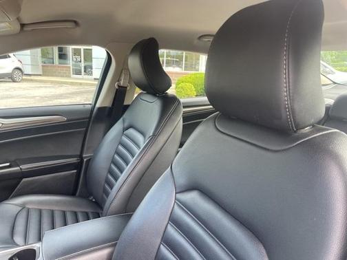 2019 Ford Fusion SEL