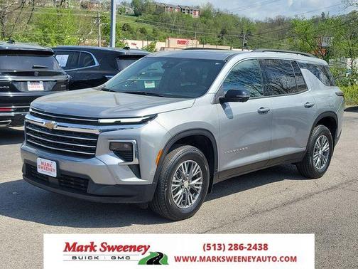 2024 Chevrolet Traverse LT