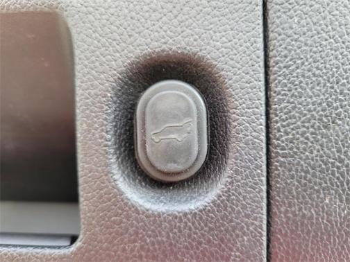 2017 GMC Yukon XL SLE