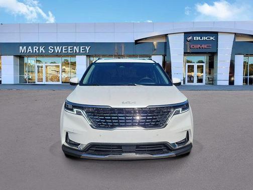 Snow White Pearl 2024 Kia Carnival SX Prestige