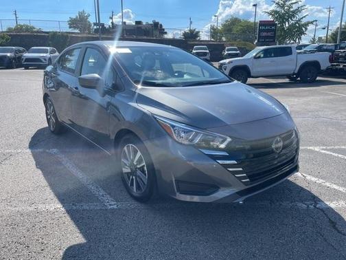 2023 Nissan Versa 1.6 SV