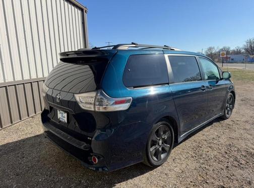 2011 Toyota Sienna Base