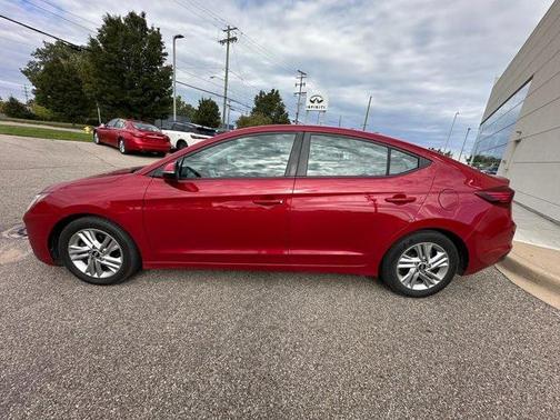 2019 Hyundai ELANTRA Preferred