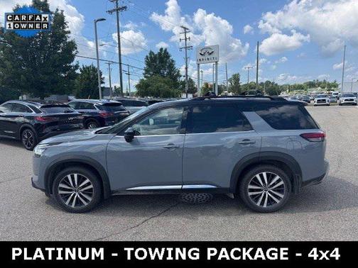 2022 Nissan Pathfinder Platinum 4WD
