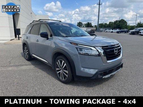 2022 Nissan Pathfinder Platinum 4WD