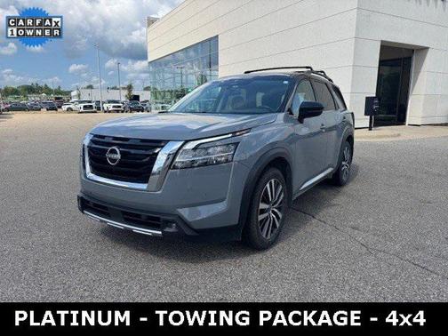 2022 Nissan Pathfinder Platinum 4WD