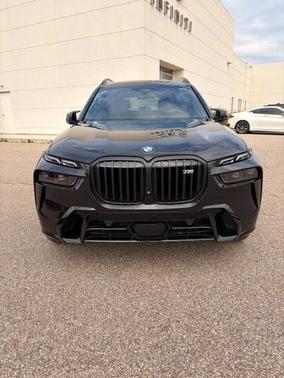 Black Sapphire Metallic 2025 BMW X7 M60i