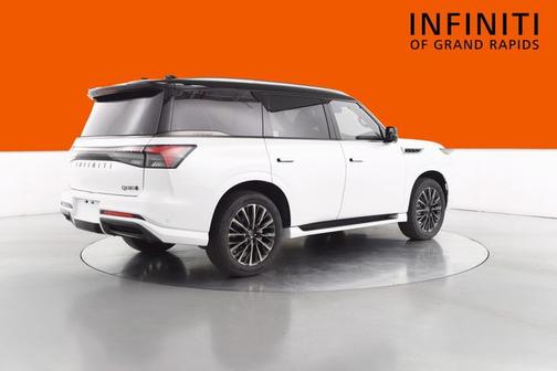 Radiant White/Black Obsidian 2026 INFINITI QX80 AUTOGRAPH