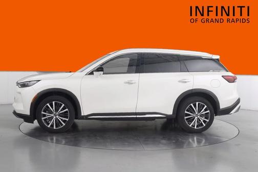 Majestic White 2022 INFINITI QX60 Sensory