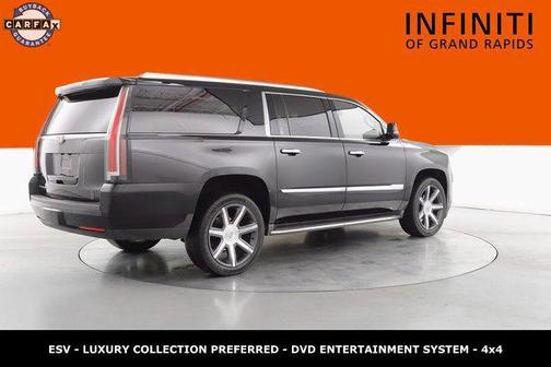 2016 Cadillac Escalade ESV Luxury