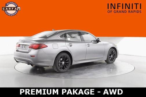 2017 INFINITI Q70 3.7X