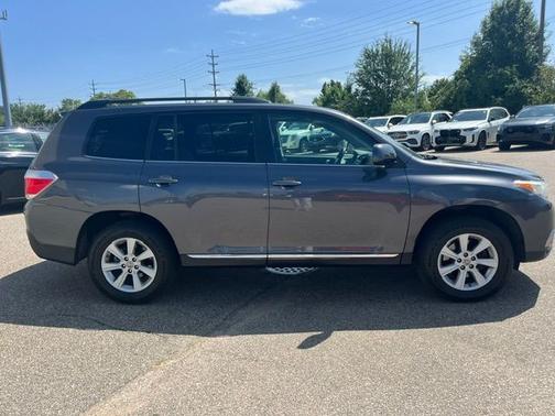Magnetic Gray Metallic 2013 Toyota Highlander Base