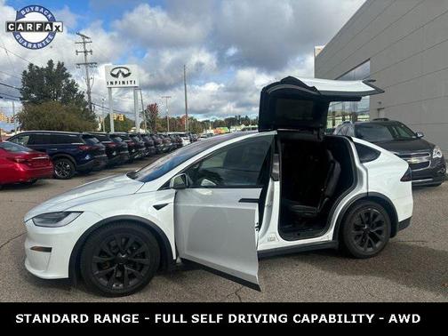 2023 Tesla Model X Standard Range