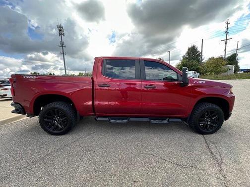 2022 Chevrolet Silverado 1500 Custom Trail Boss