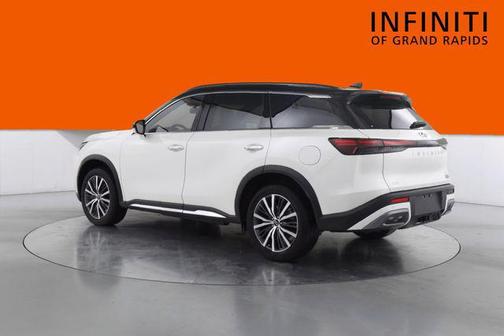Majestic White/Black Obsidian 2023 INFINITI QX60 AUTOGRAPH