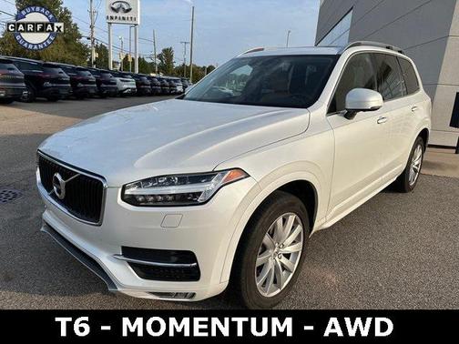 2016 Volvo XC90 T6 Momentum