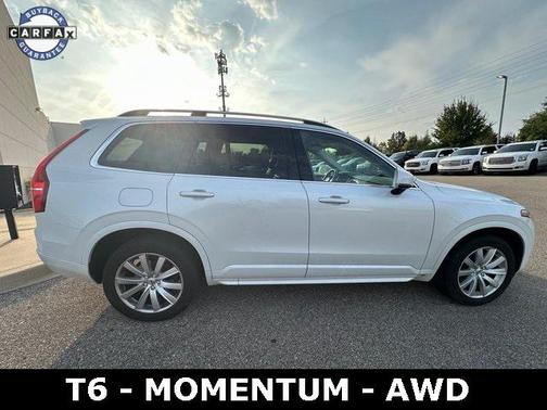 2016 Volvo XC90 T6 Momentum