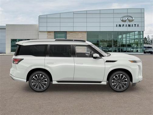 2025 INFINITI QX80 Luxe