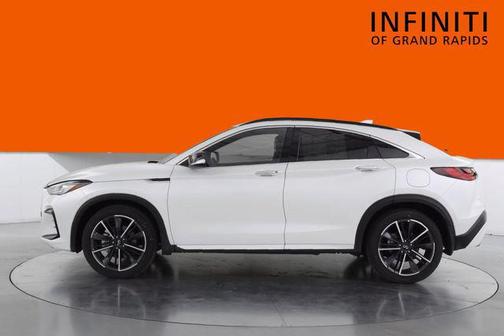 Radiant White 2023 INFINITI QX55 LUXE