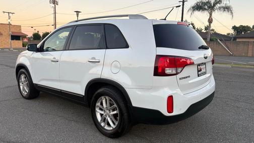 2015 Kia Sorento LX