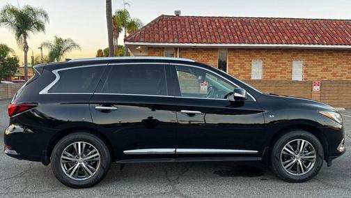 2018 INFINITI QX60 Base