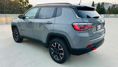 Sting-Gray Clearcoat 2021 Jeep Compass Trailhawk