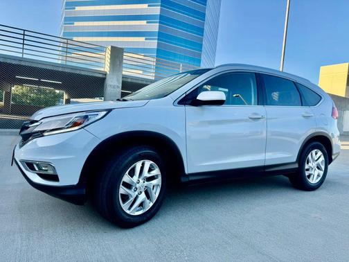 White 2015 Honda CR-V EX-L