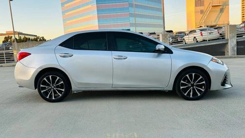 Classic Silver Metallic 2019 Toyota Corolla SE