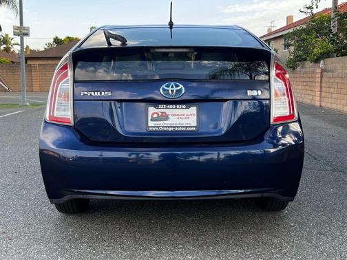2012 Toyota Prius Two