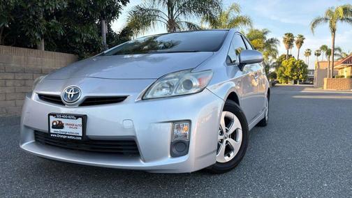 Classic Silver Metallic 2011 Toyota Prius III