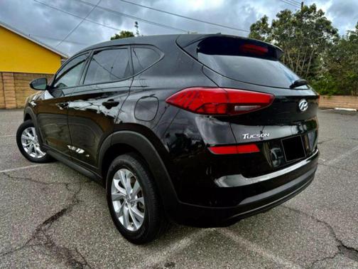 2020 Hyundai TUCSON SE