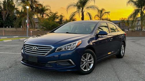 2017 Hyundai SONATA SE