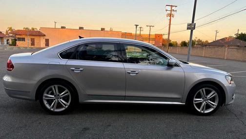 2014 Volkswagen Passat 1.8T Auto SEL Premium