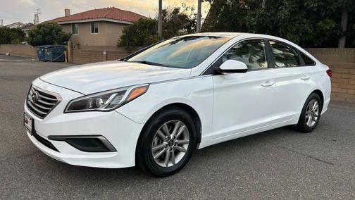 2017 Hyundai SONATA SE