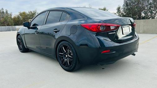 Black 2014 Mazda Mazda3 i Sport