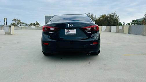 Black 2014 Mazda Mazda3 i Sport