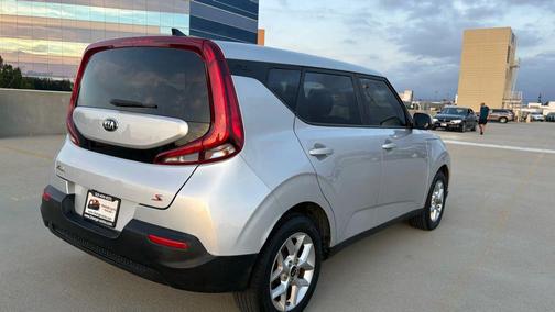 Sparkling Silver 2021 Kia Soul S