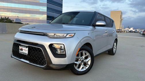Sparkling Silver 2021 Kia Soul S