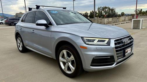 Florett Silver Metallic 2020 Audi Q5 45 Premium Plus