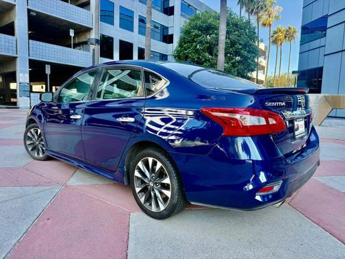 Deep Blue Pearl 2017 Nissan Sentra SR