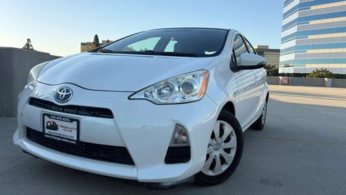 Super White 2014 Toyota Prius c One