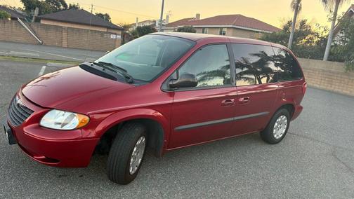 2003 Chrysler Voyager LX