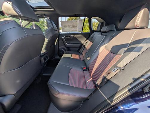 2025 Toyota RAV4 Hybrid SE