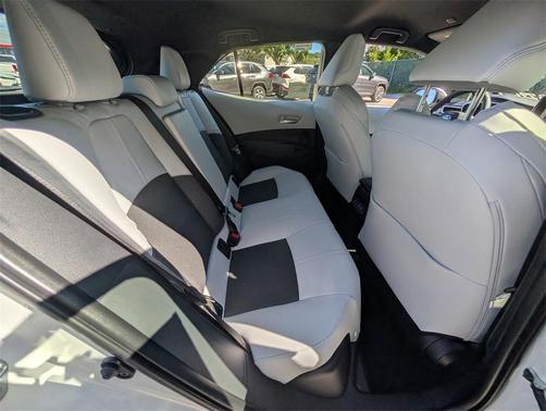 2025 Toyota Corolla XSE