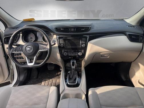 2021 Nissan Rogue Sport SV
